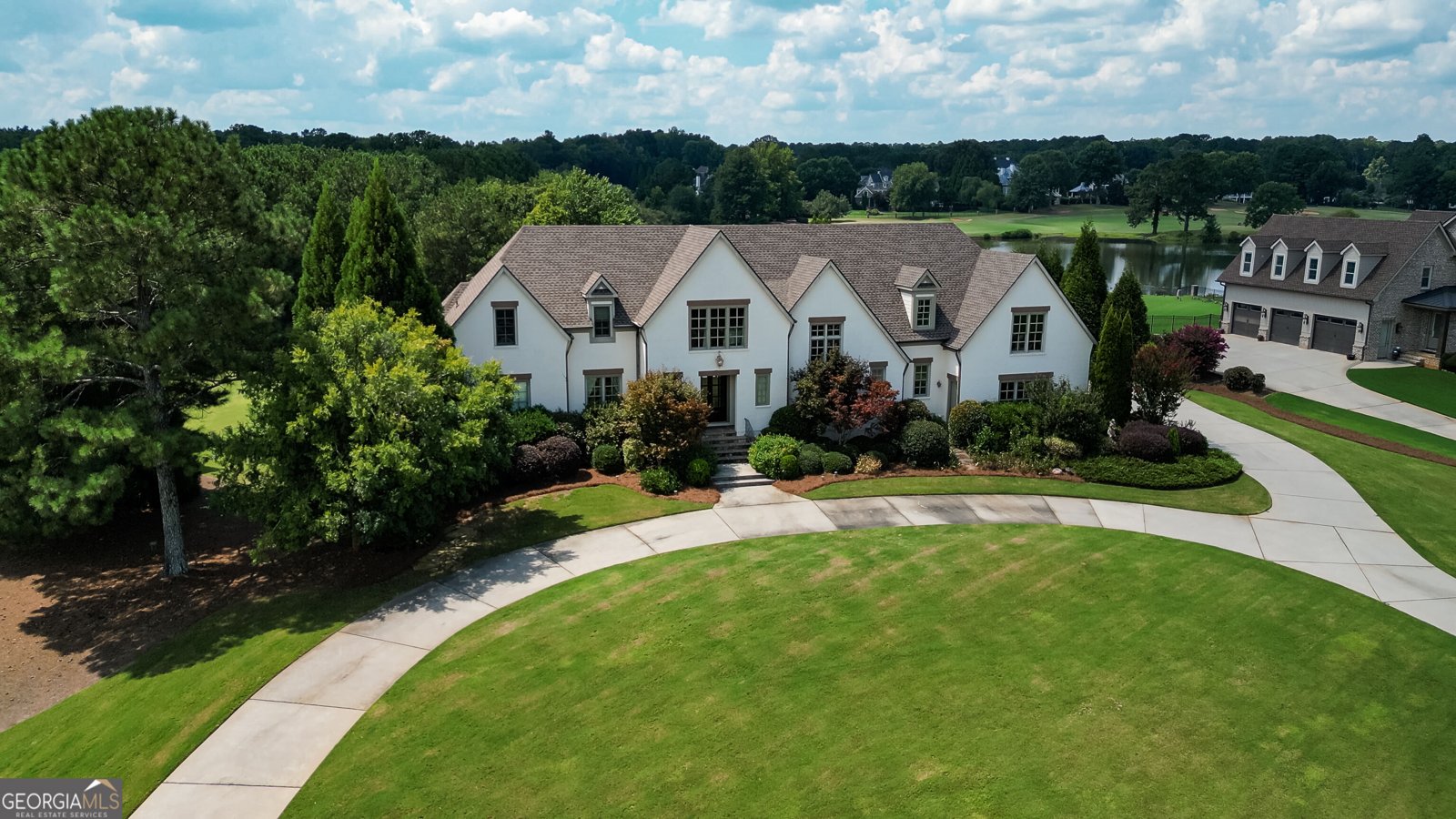 745 Tralee Drive Fayetteville - main photo