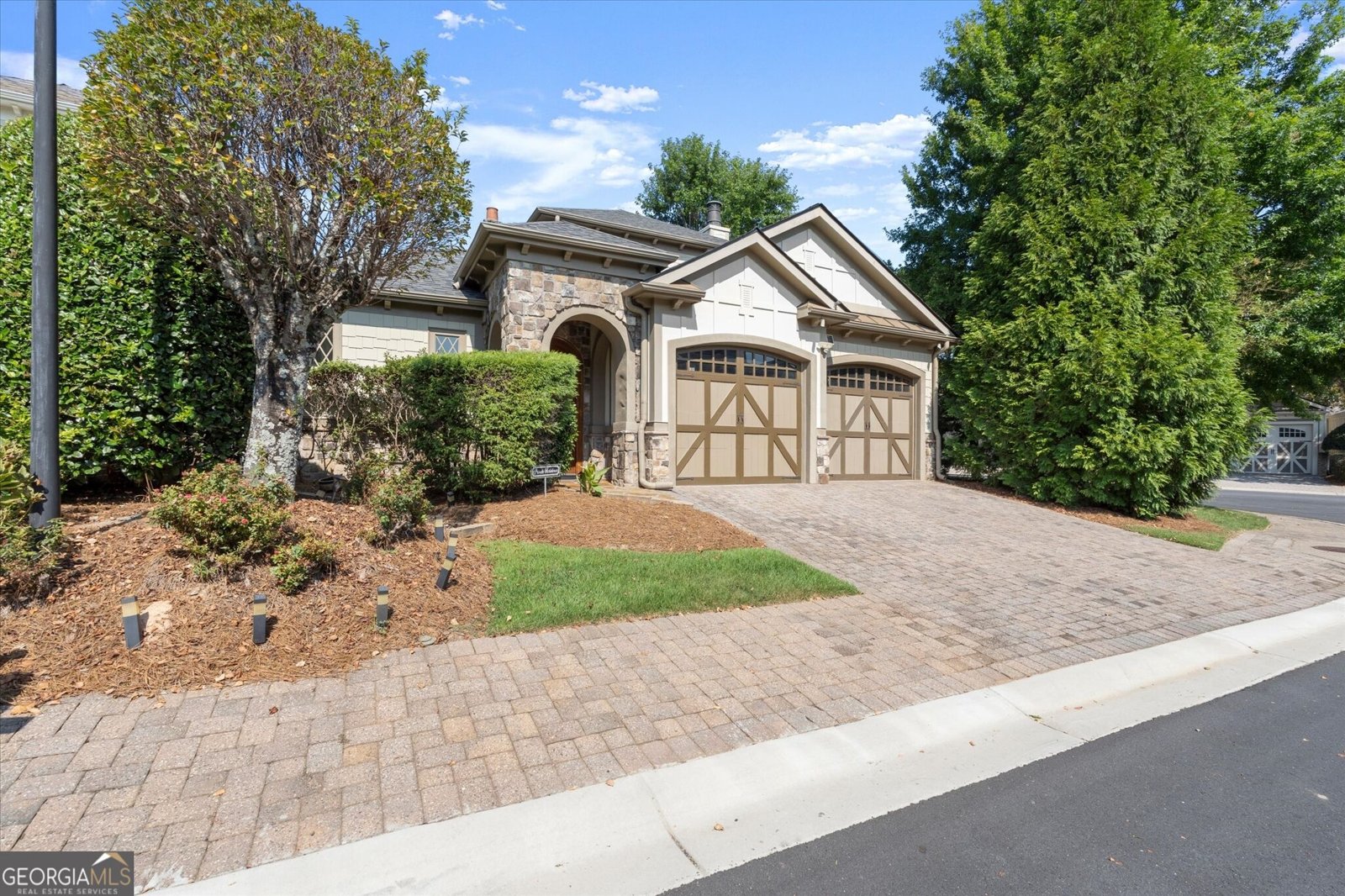 313 Gray Shingle Lane Woodstock - main photo