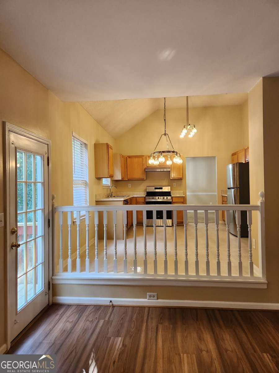 1025 Winding Brook Way Fairburn - Photo 8