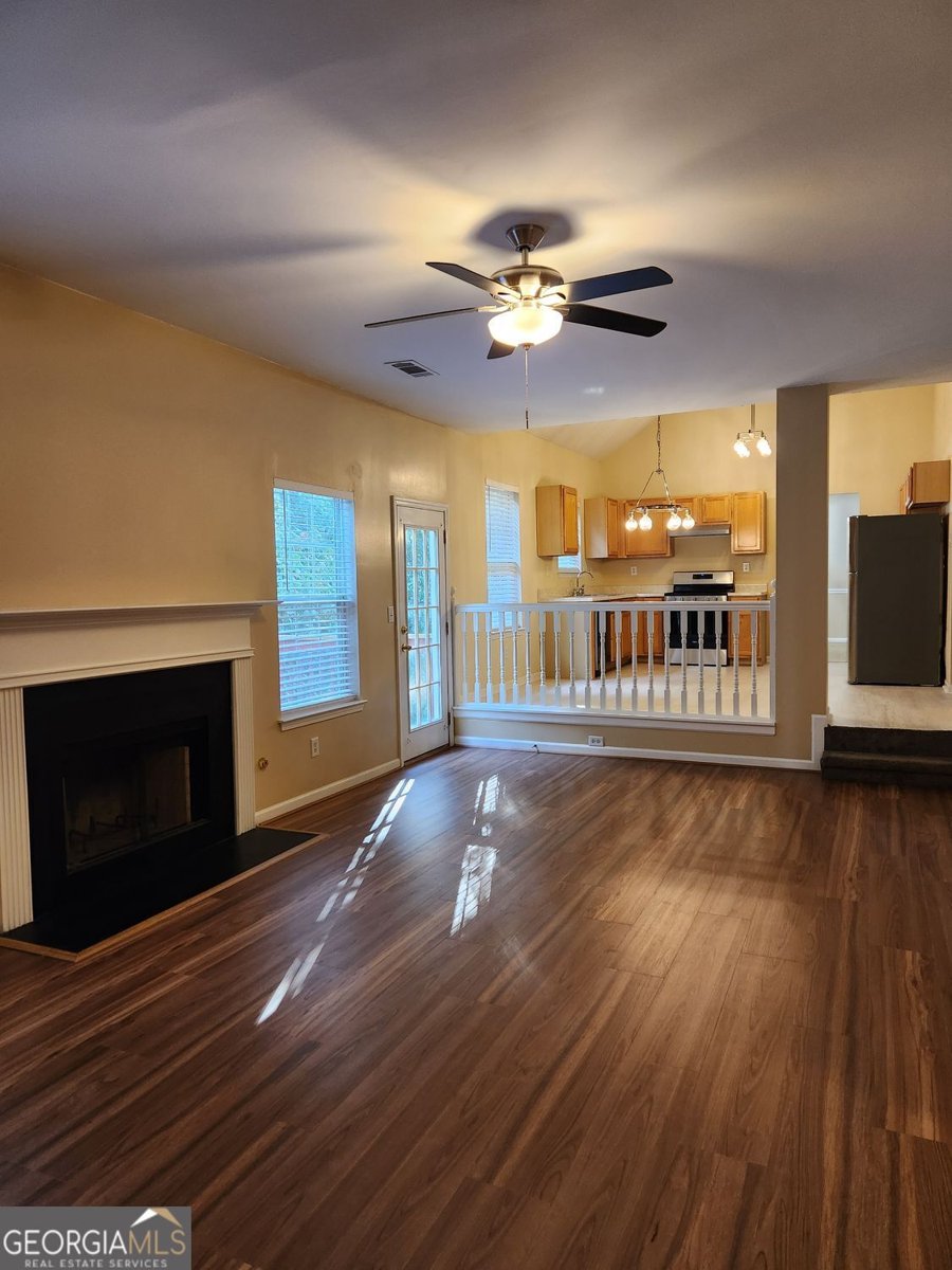 1025 Winding Brook Way Fairburn - Photo 9