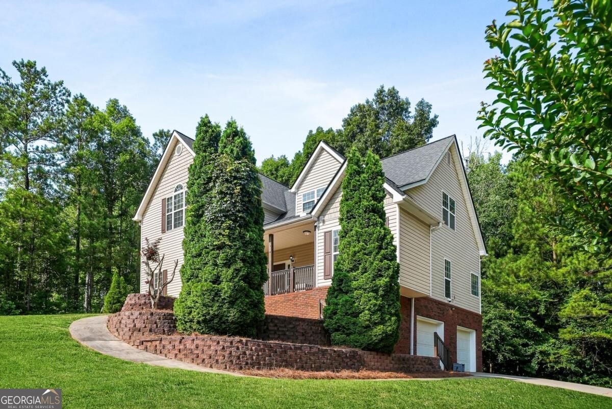 176 Oak Leaf Drive Carrollton - main photo