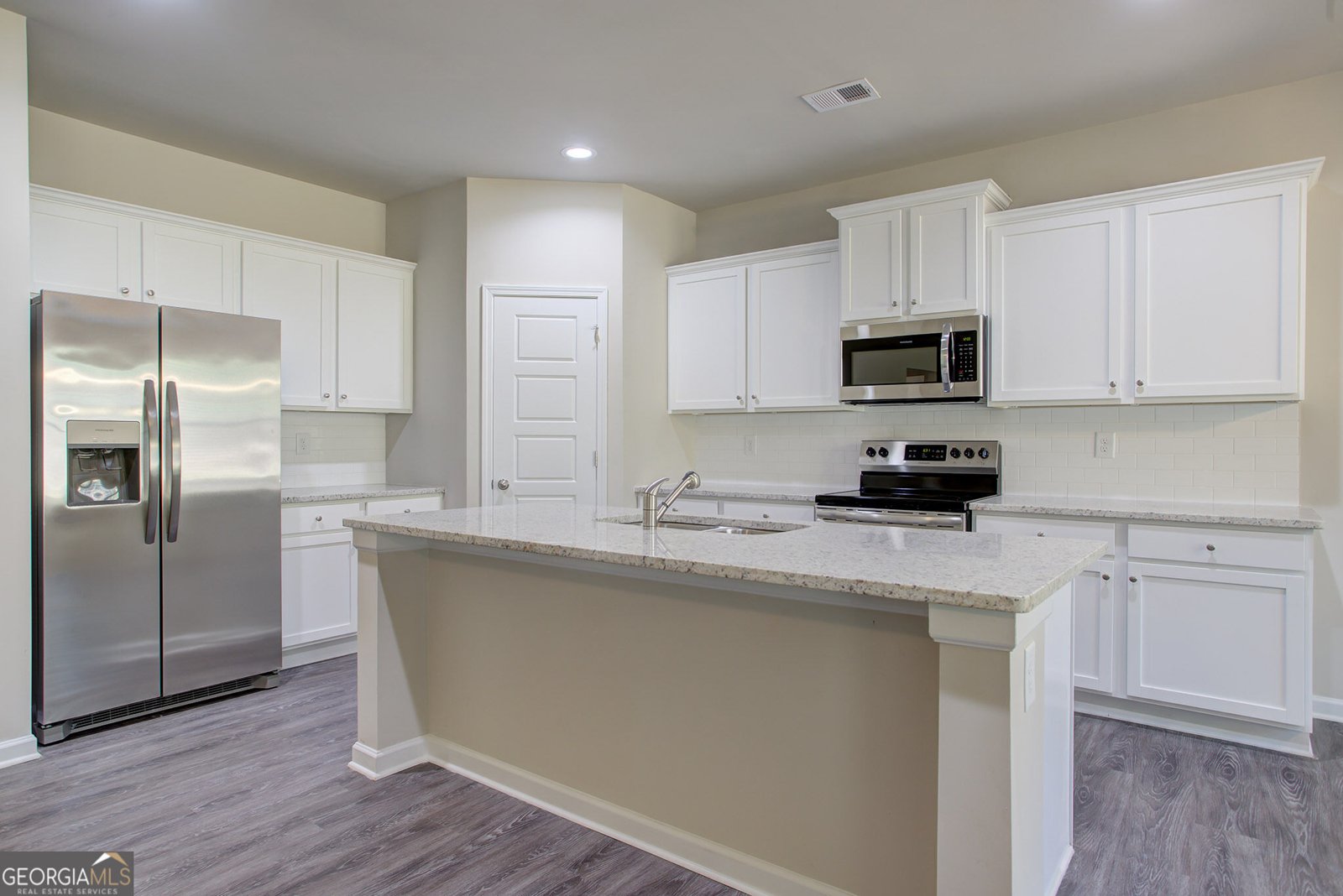 240 Cochin Drive Statham - Photo 8