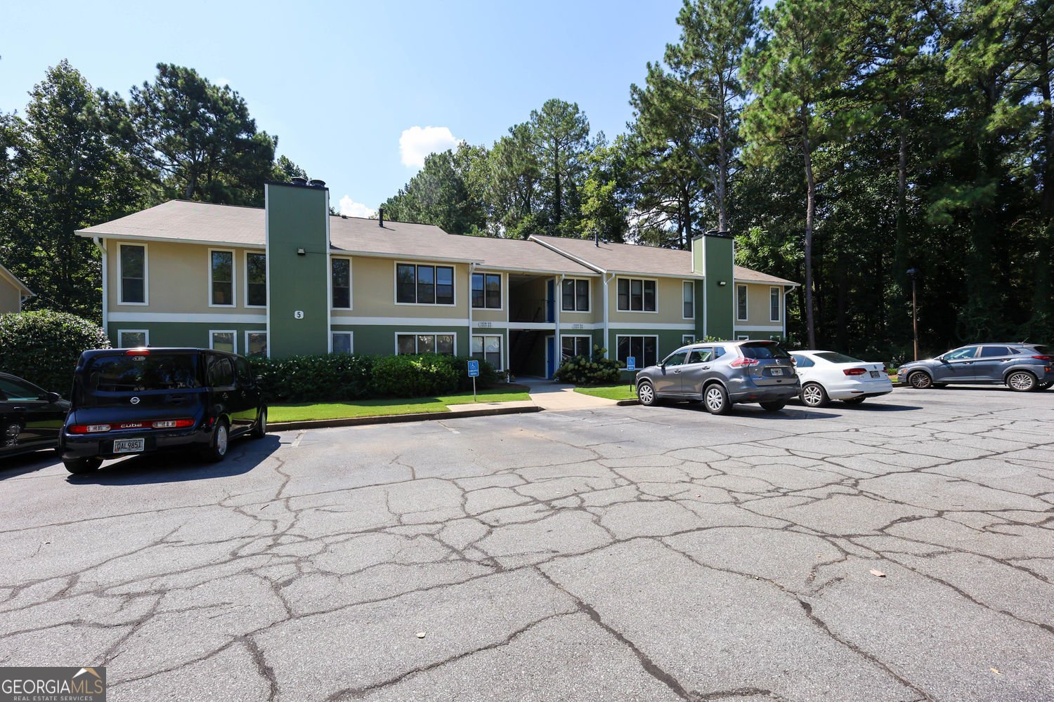 1322 Branch Drive Tucker - main photo