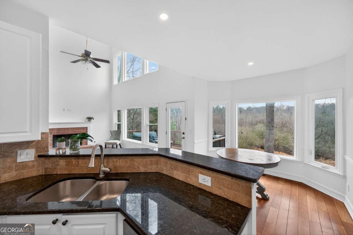 2281 Barrett Drive Cumming - Photo 10