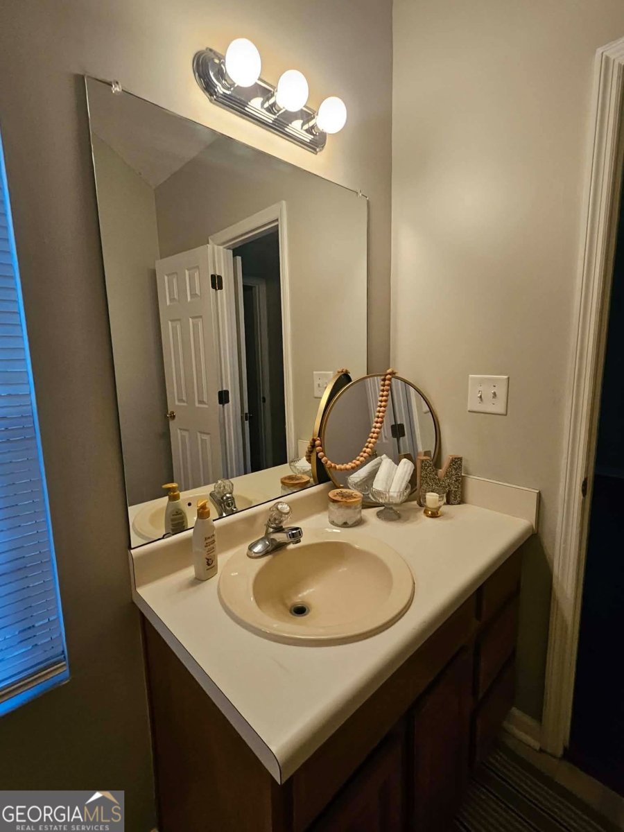214 Jason Way Macon - Photo 12