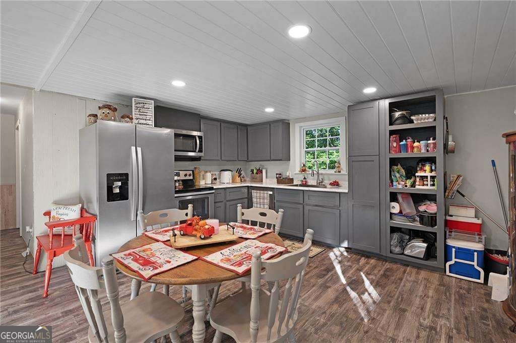 678 River Bend Road Plainville - Photo 11