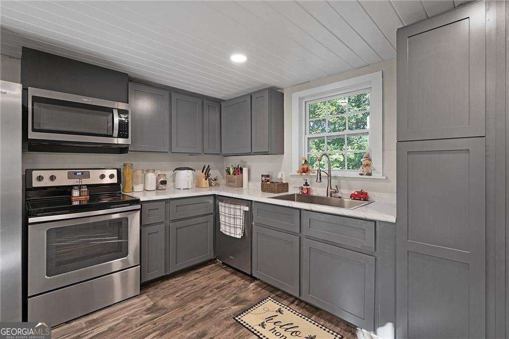 678 River Bend Road Plainville - Photo 13