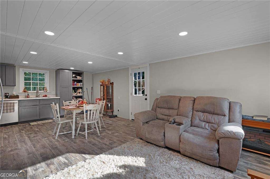 678 River Bend Road Plainville - Photo 9