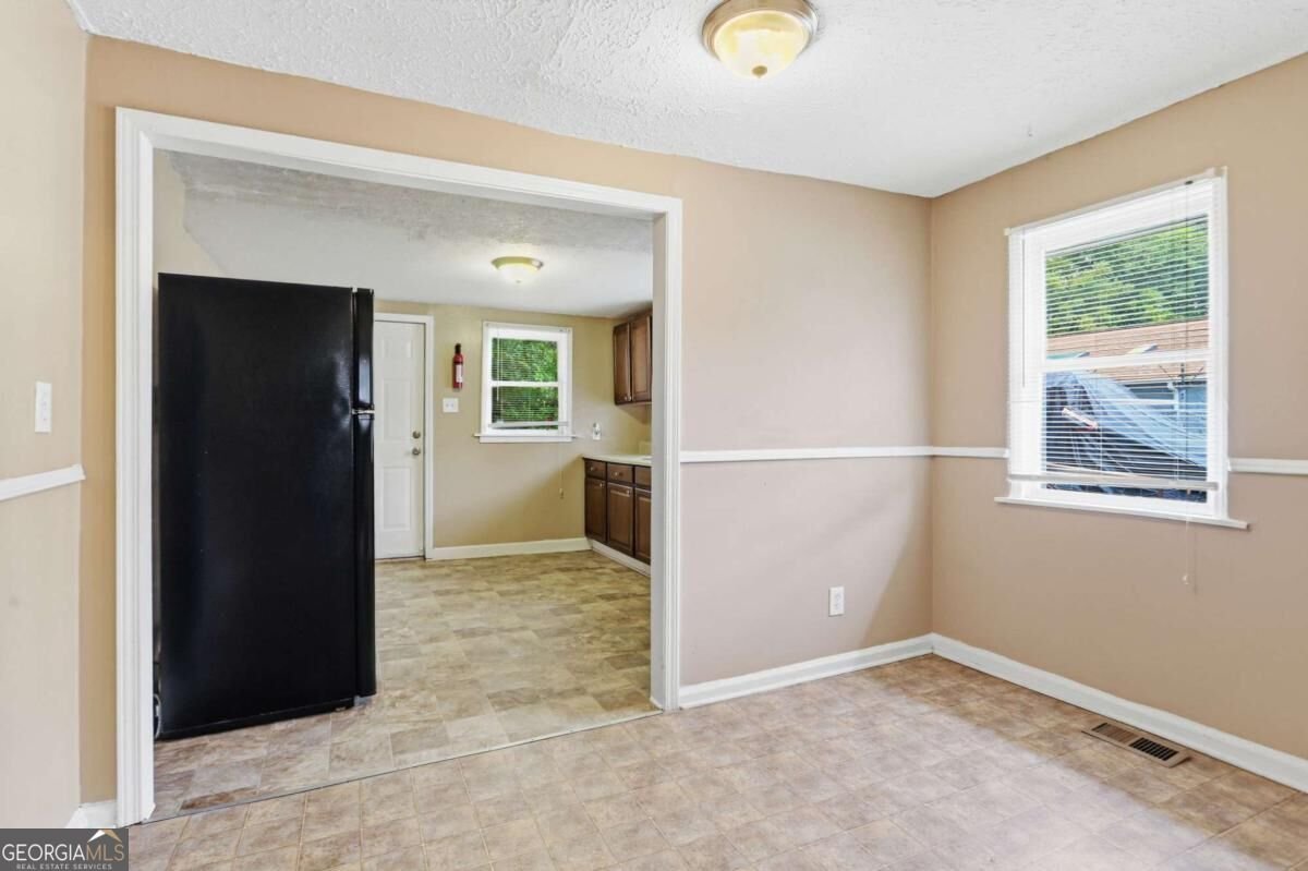 620 Gibbons Drive Scottdale - Photo 6