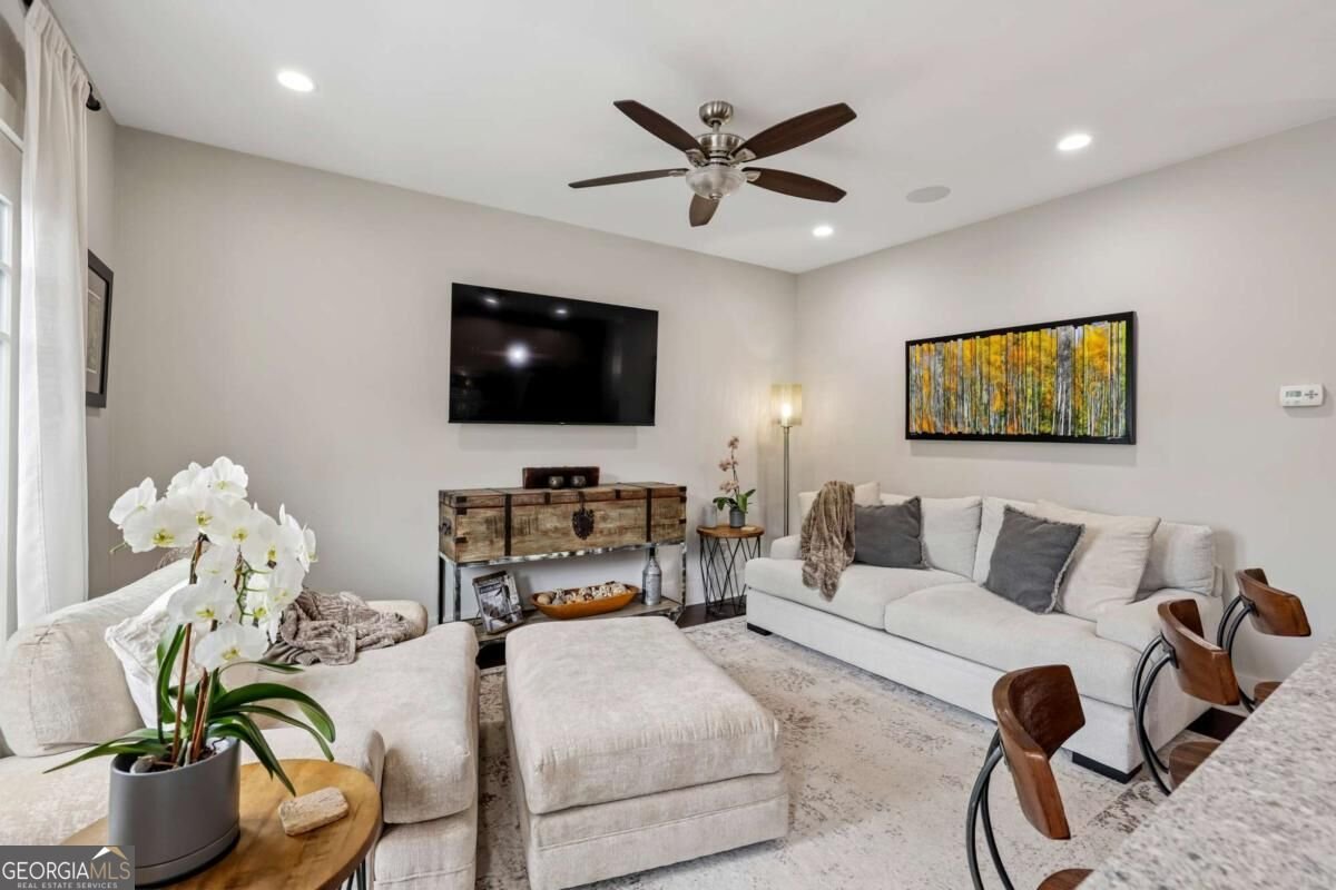 307 Canton Way Roswell - Photo 9