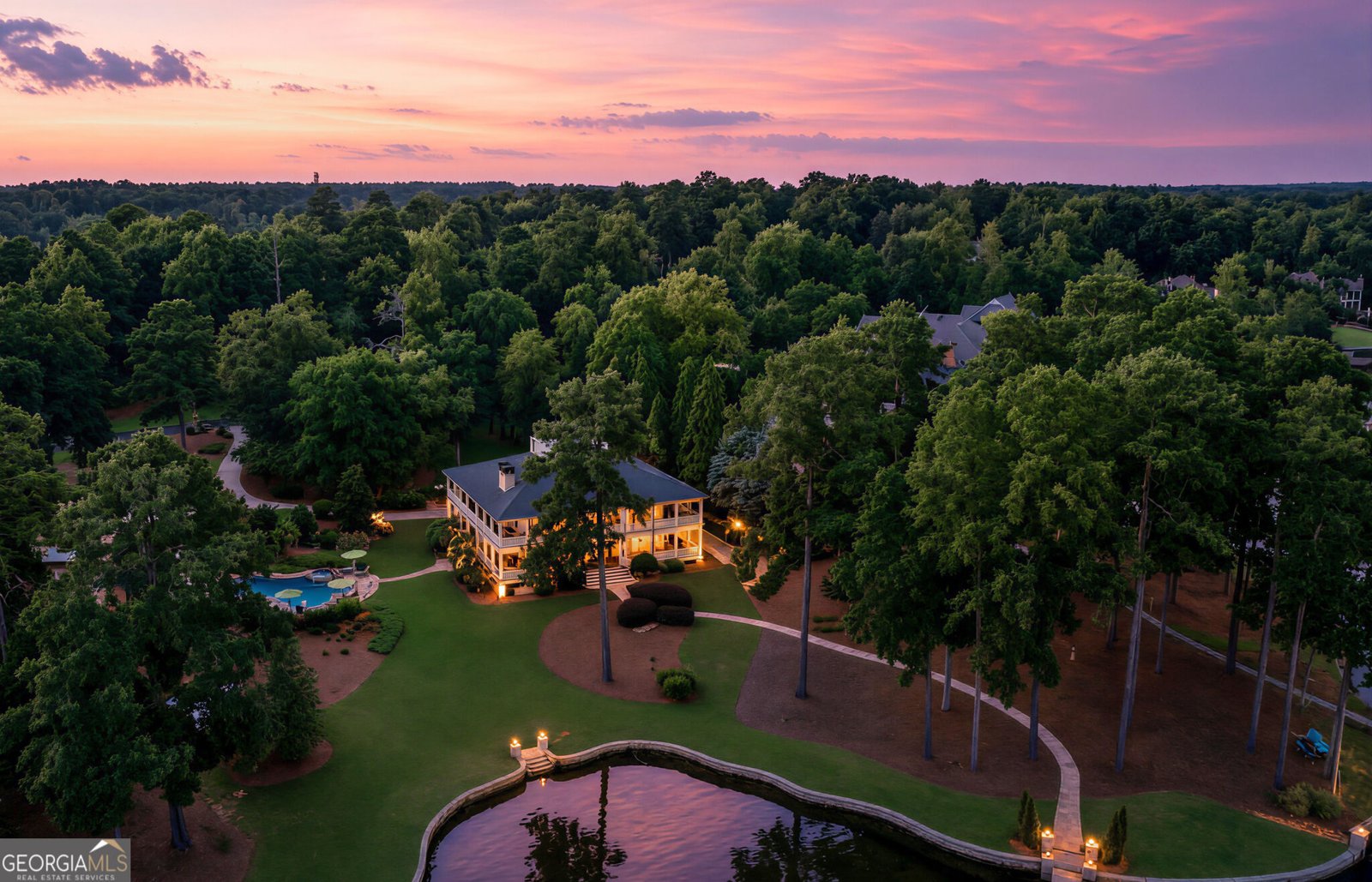 1581 Lighthouse Circle Greensboro - main photo