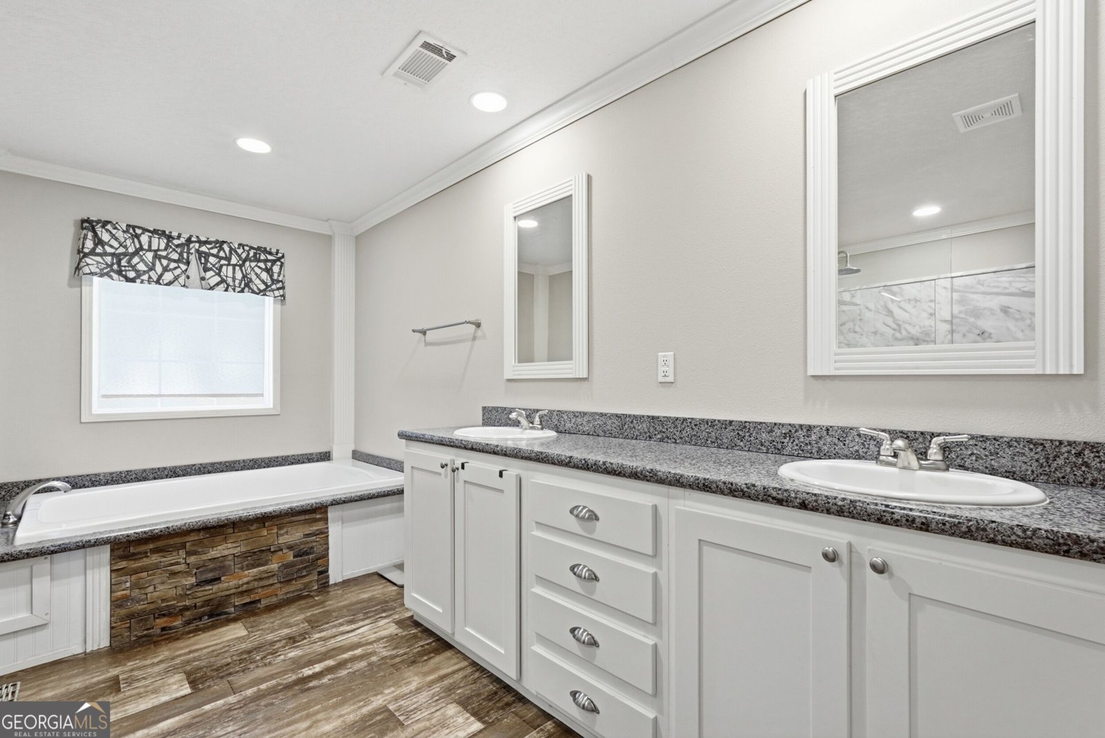 166 Brandi Lane Guyton - Photo 16