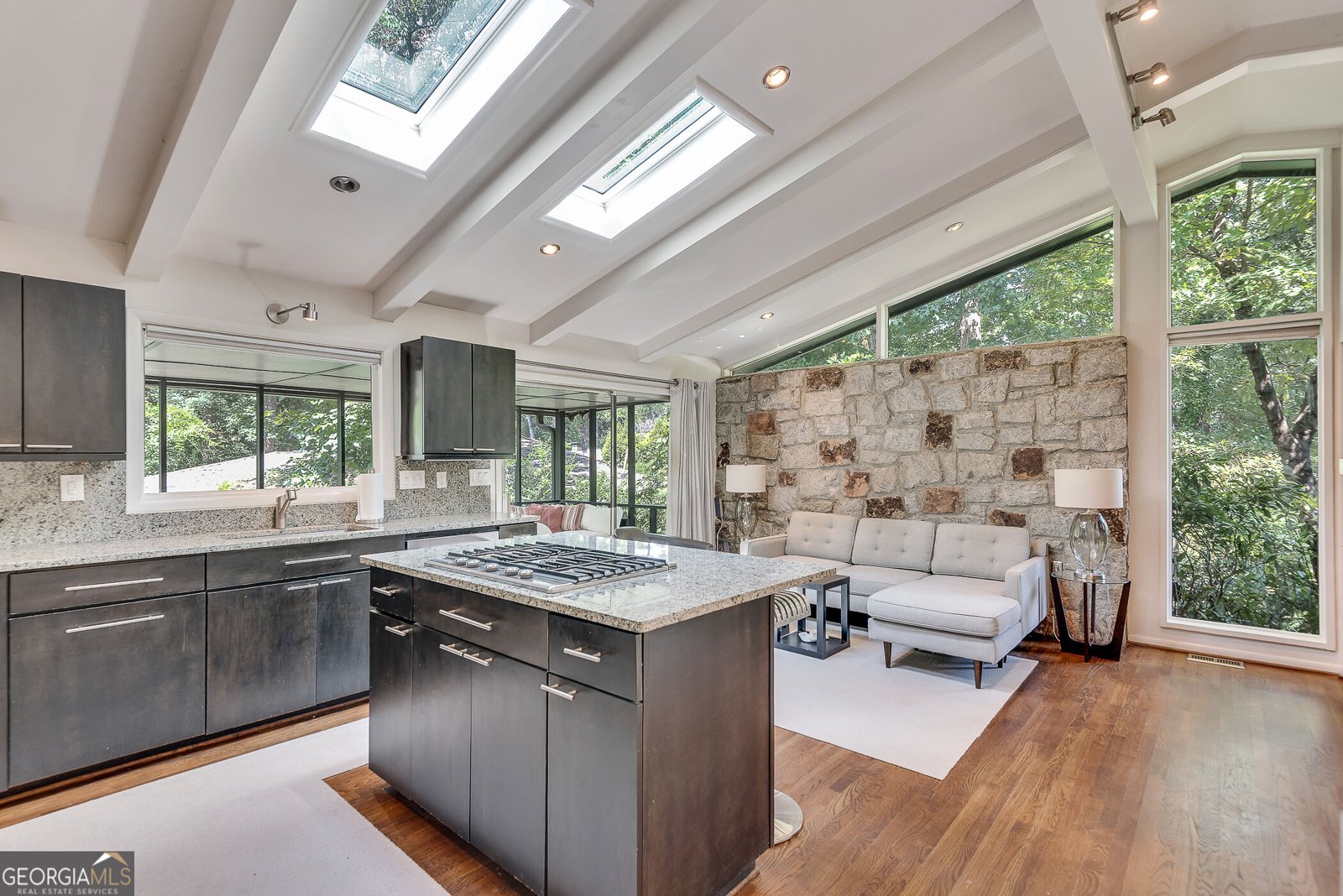 2588 Flair Knoll Drive Atlanta - Photo 16