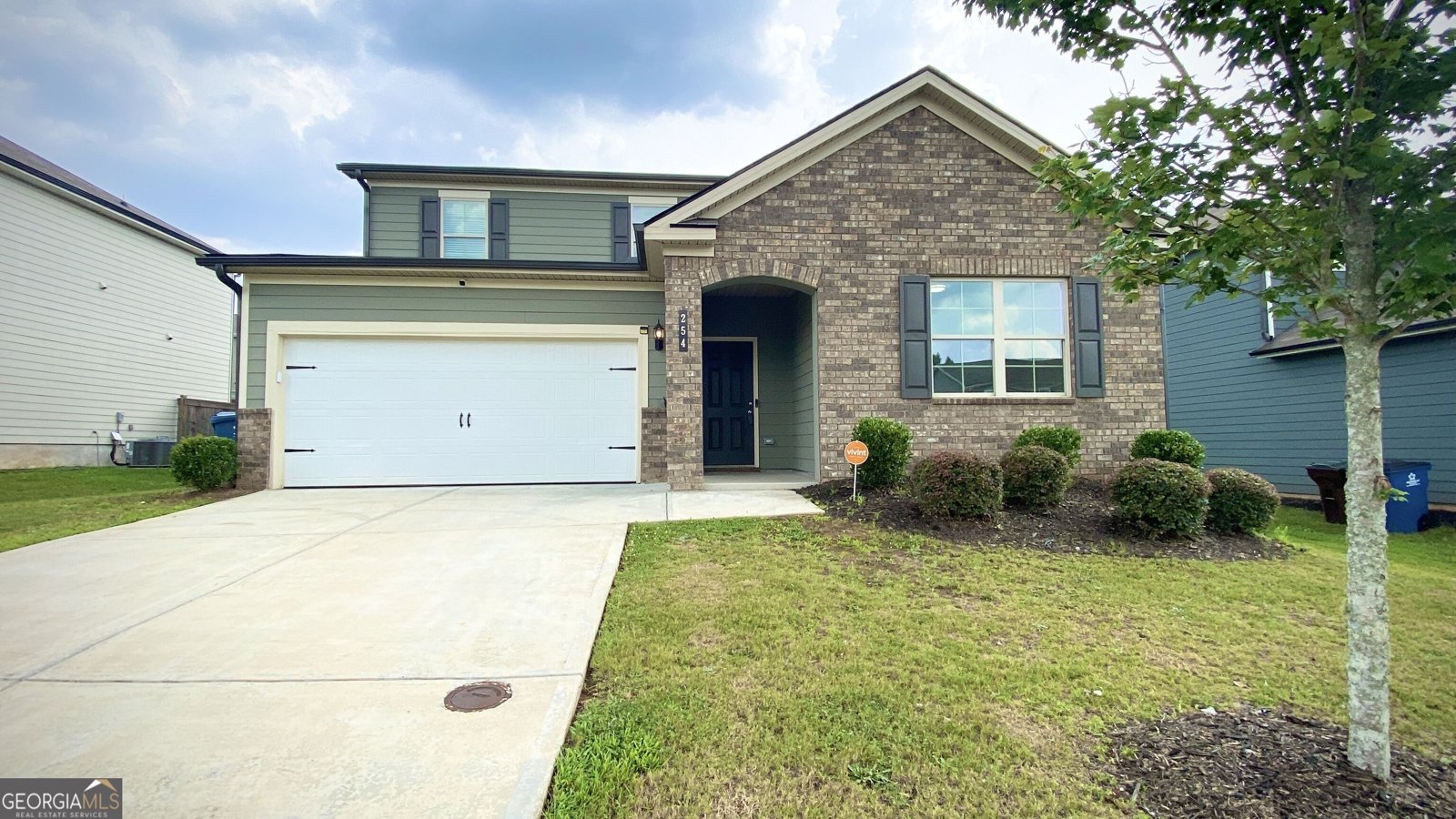 254 Hamilton Pointe Drive McDonough - main photo