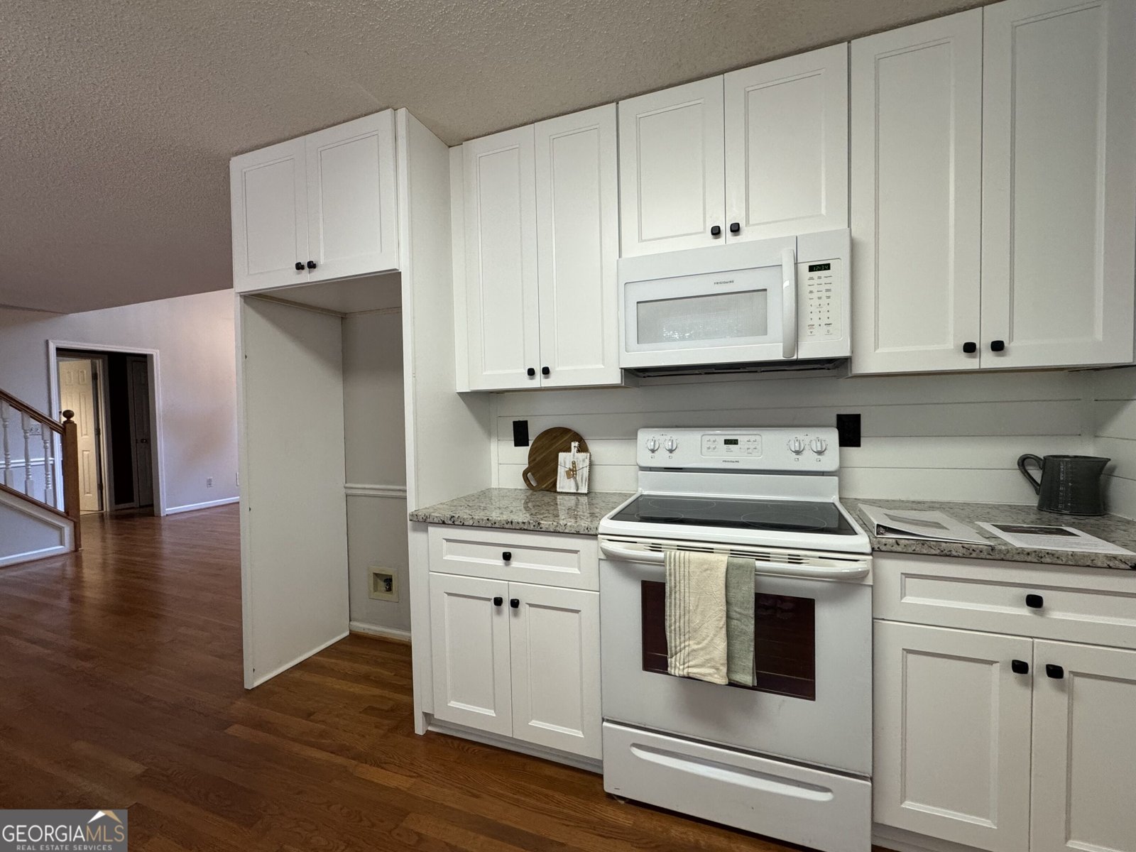207 Williamsburg Circle McDonough - Photo 13