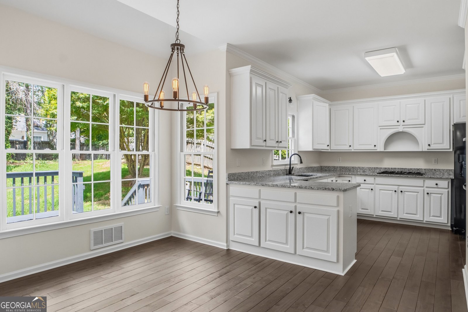 180 Shyrewood Drive Lawrenceville - Photo 8