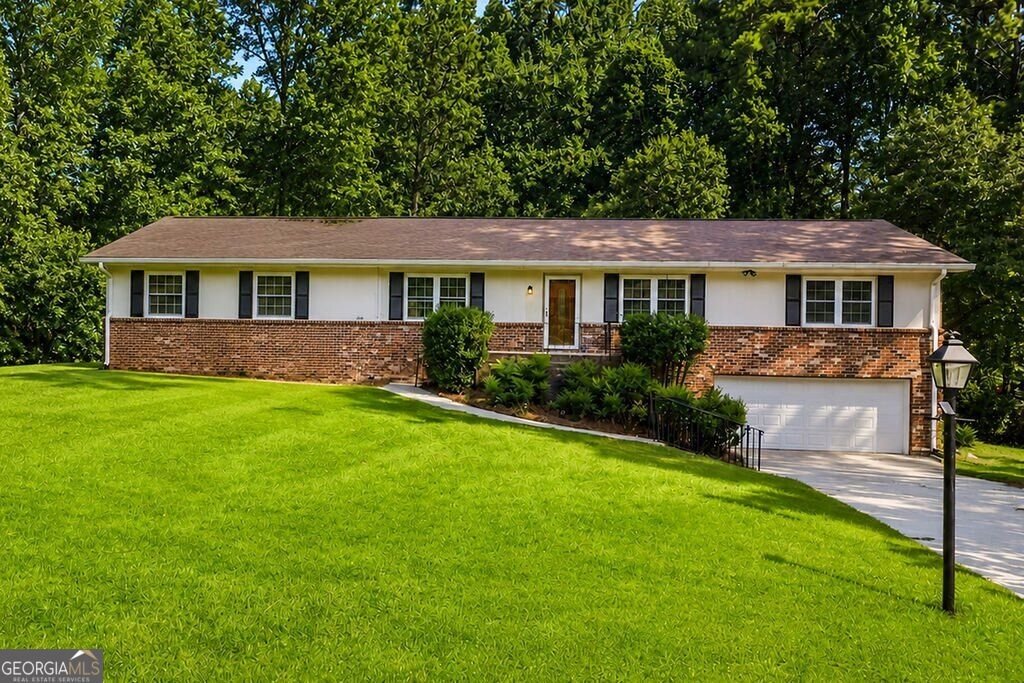 231 Suburban Drive Kennesaw - main photo