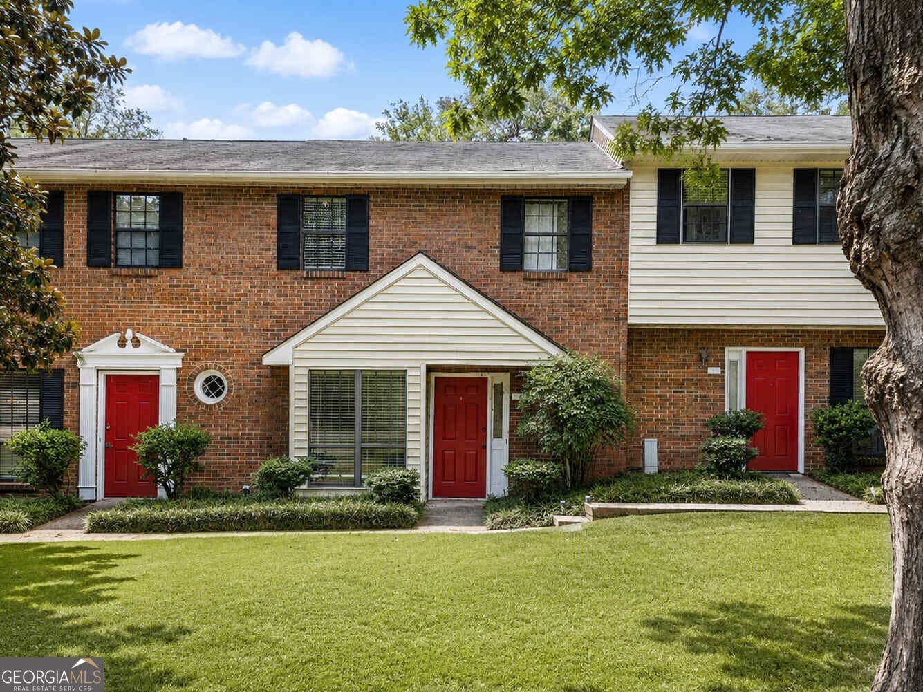 1130 Jamestowne Trail Alpharetta - main photo