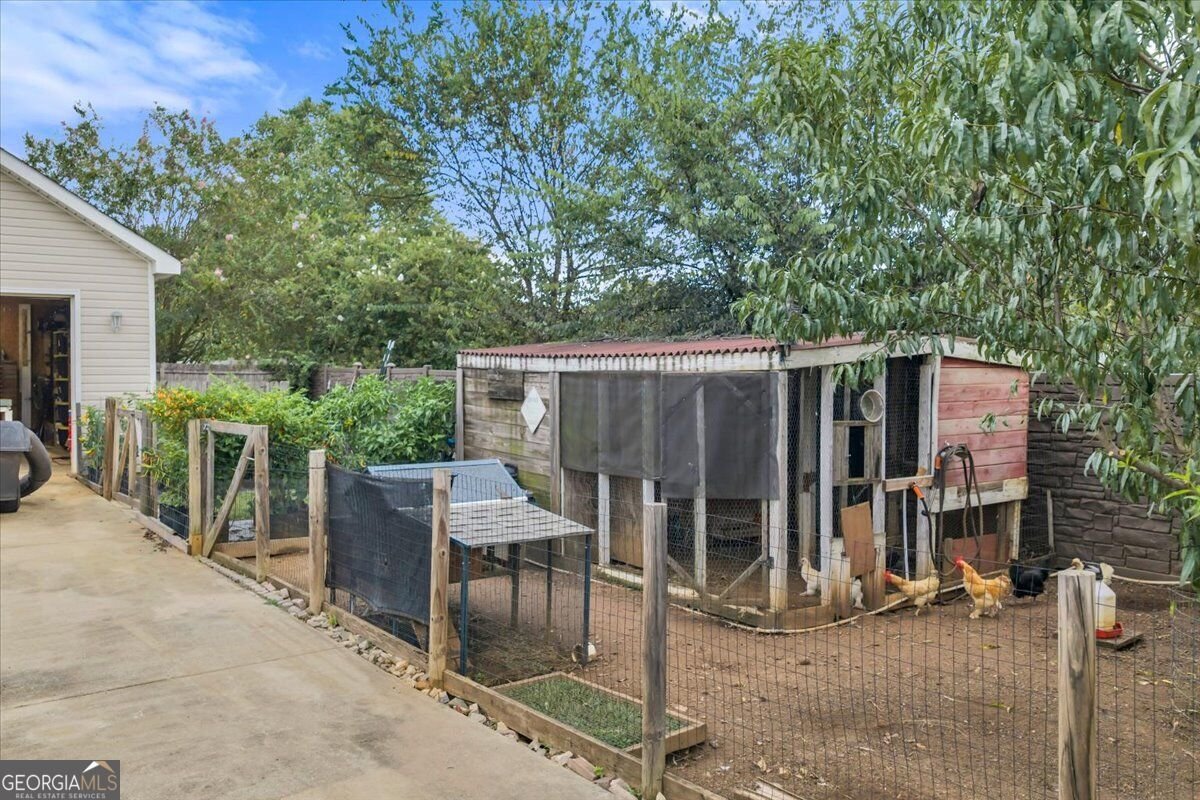 250 Amanda Drive Macon - Photo 77