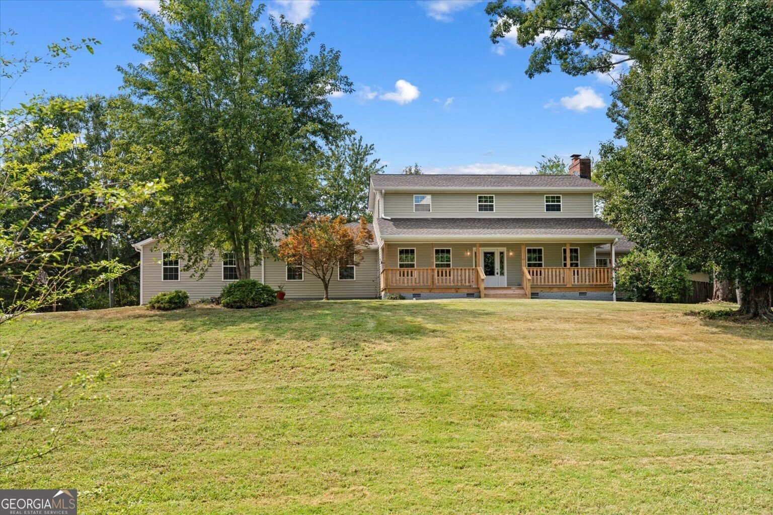 1421 Thrasher Drive Dalton - main photo