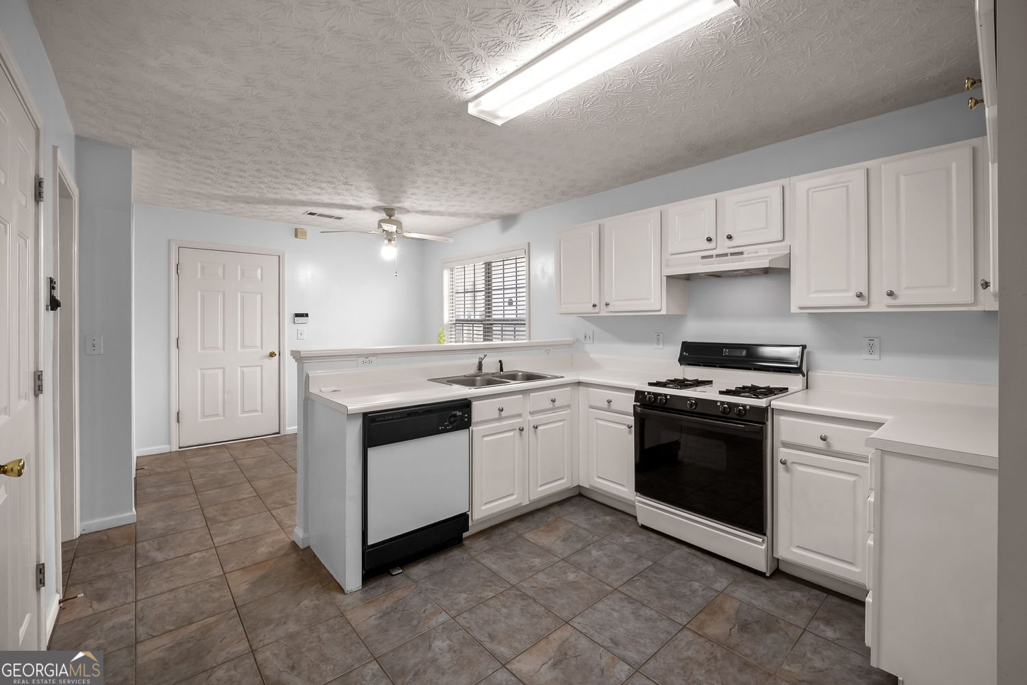 2260 Carlysle Cove Drive Lawrenceville - Photo 16