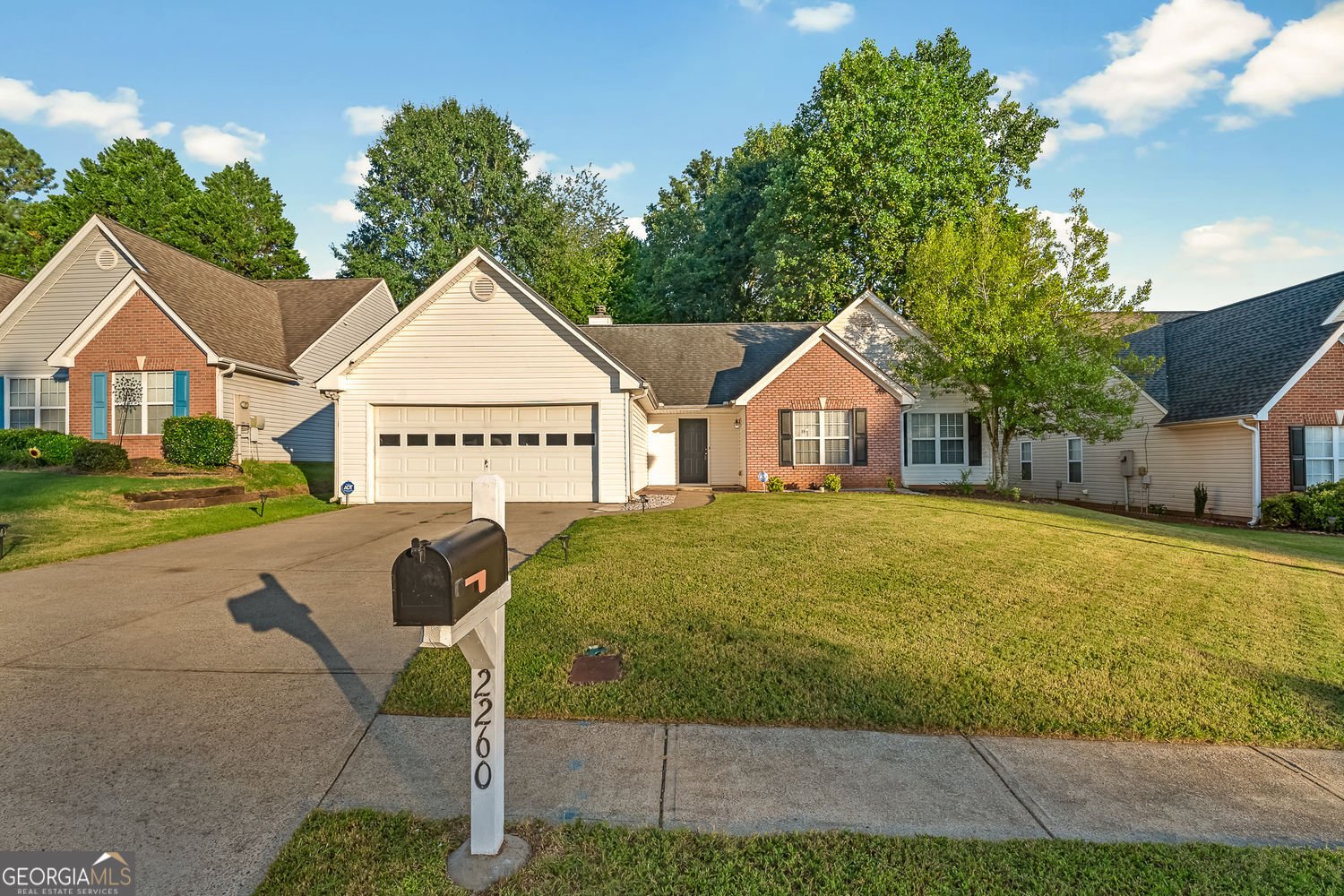 2260 Carlysle Cove Drive Lawrenceville - Photo 6