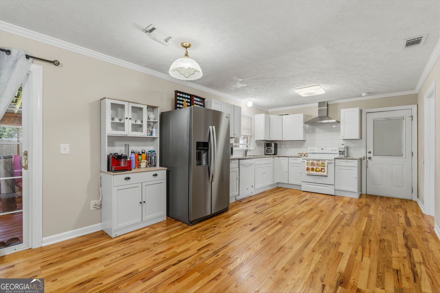 393 Greenleaf Court Lilburn - Photo 12