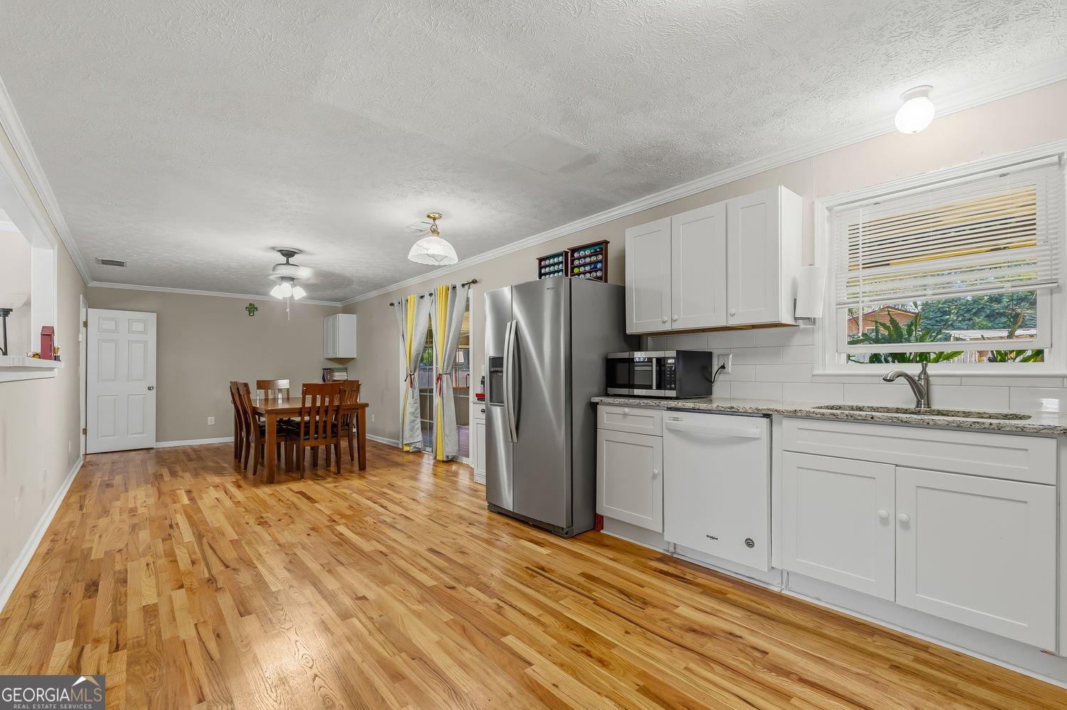 393 Greenleaf Court Lilburn - Photo 14