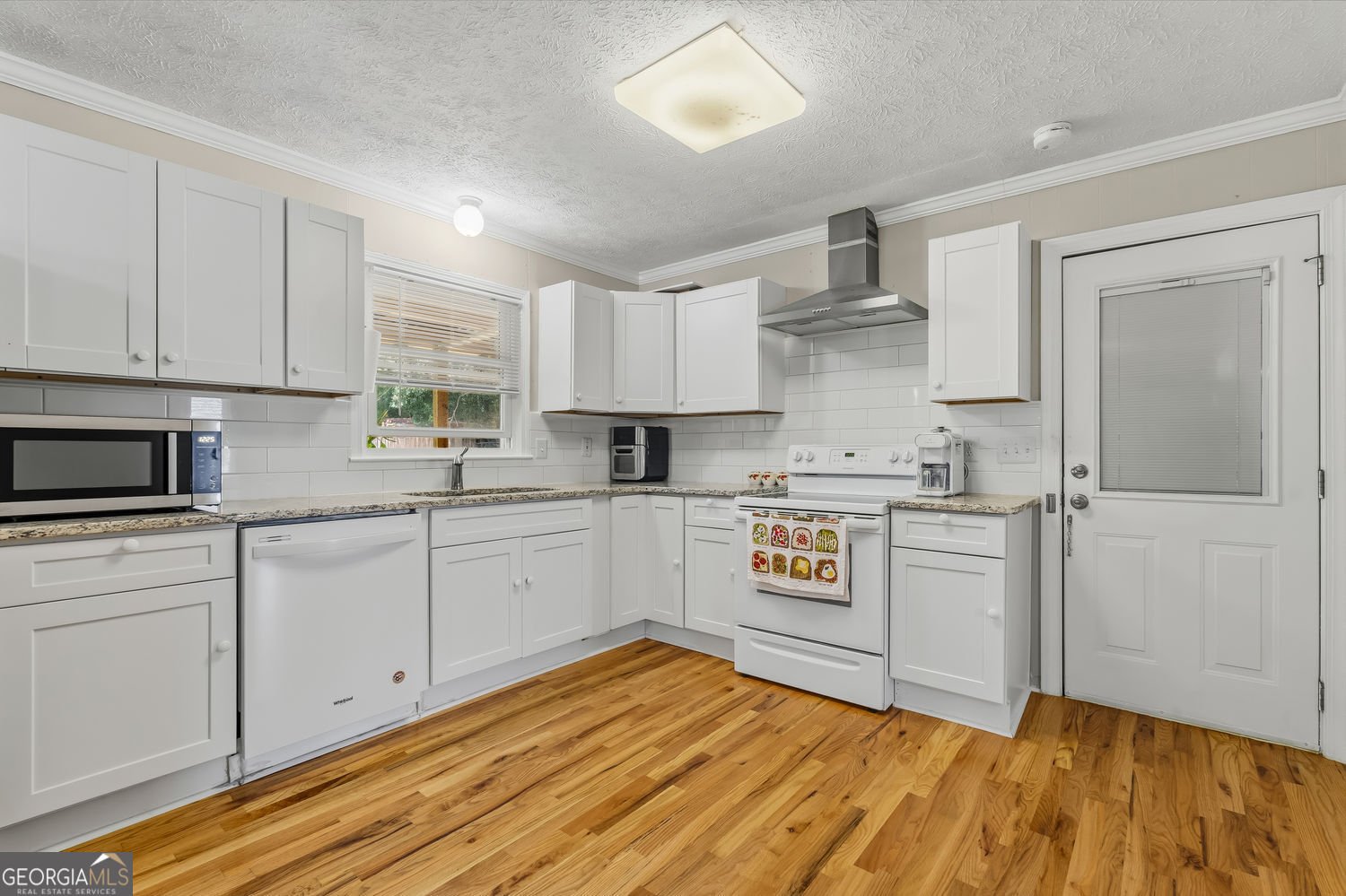 393 Greenleaf Court Lilburn - Photo 16