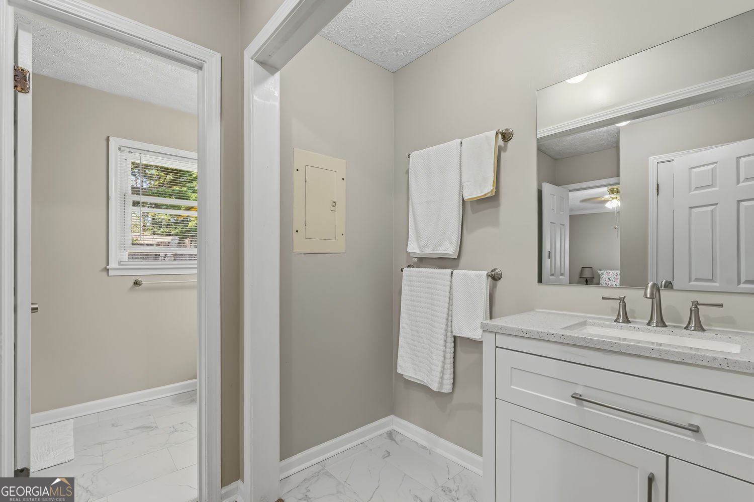 393 Greenleaf Court Lilburn - Photo 23