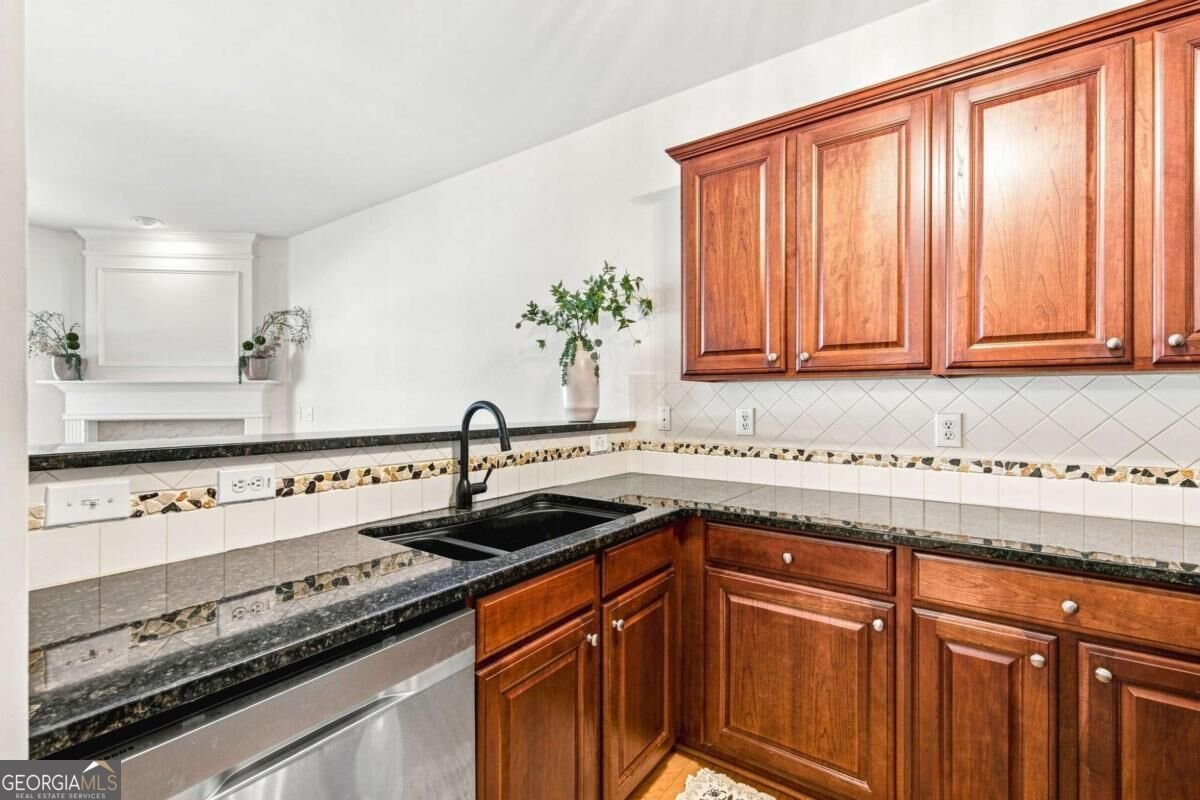 9820 Alger Trace Johns Creek - Photo 12