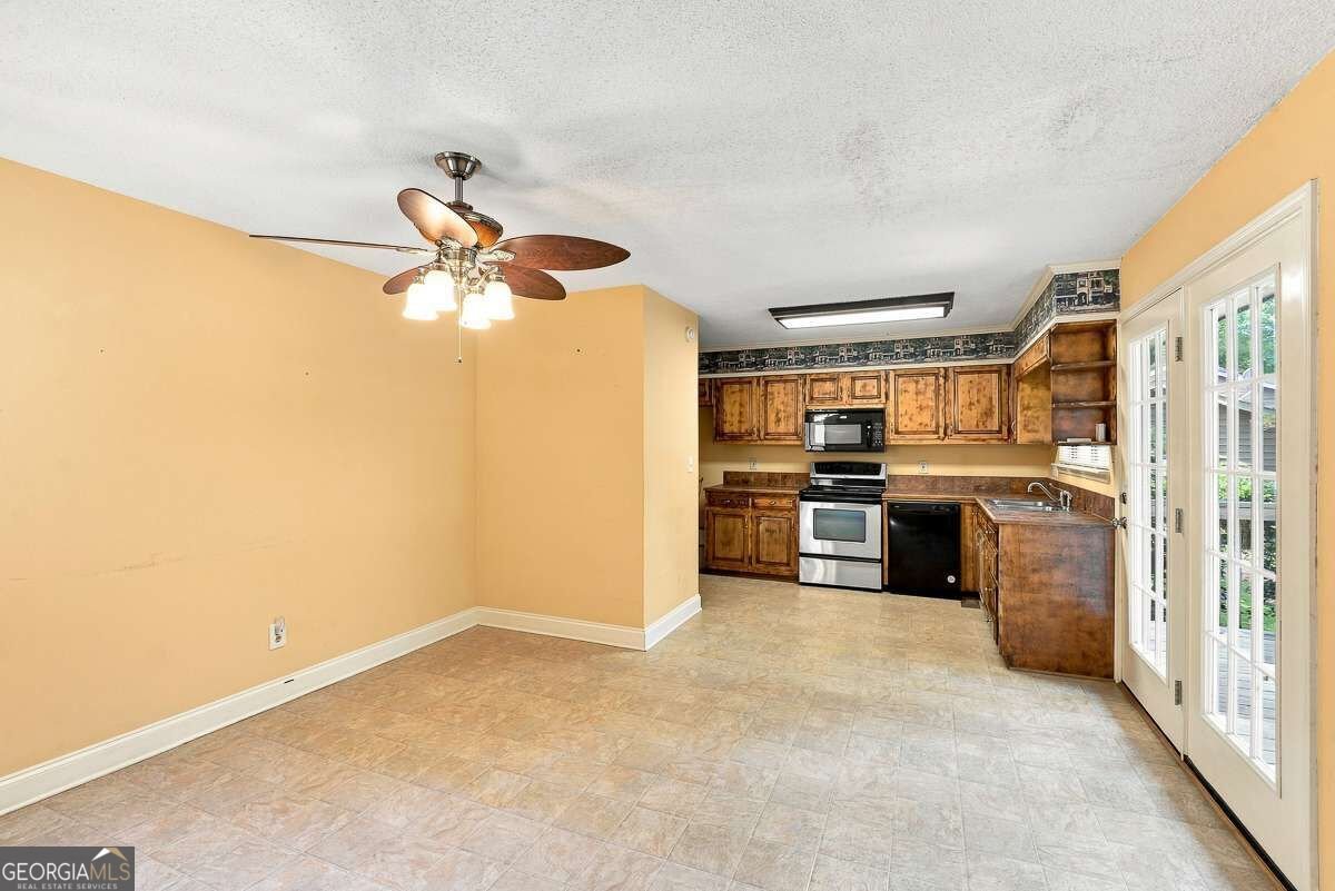 6906 Springwood Drive Douglasville - Photo 7