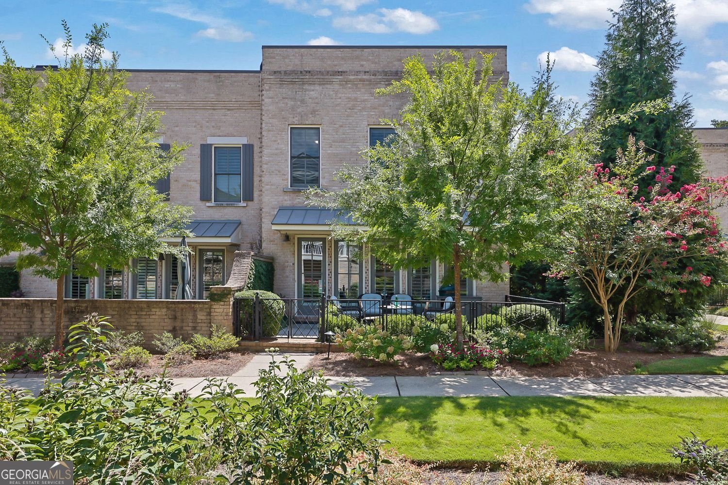 150 Forrest Alley Roswell - main photo