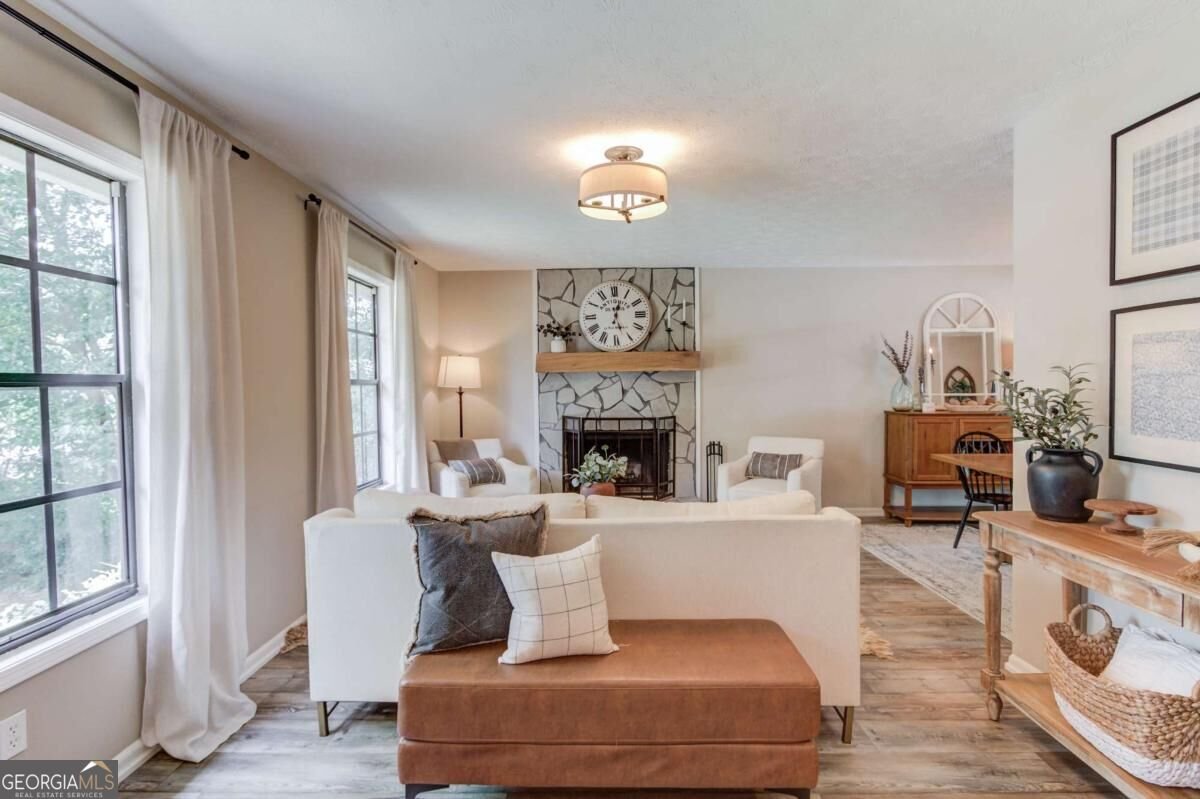 3573 Habersham Court Buford - Photo 11