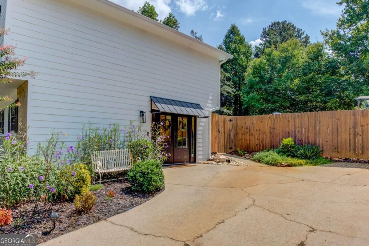 3573 Habersham Court Buford - Photo 7