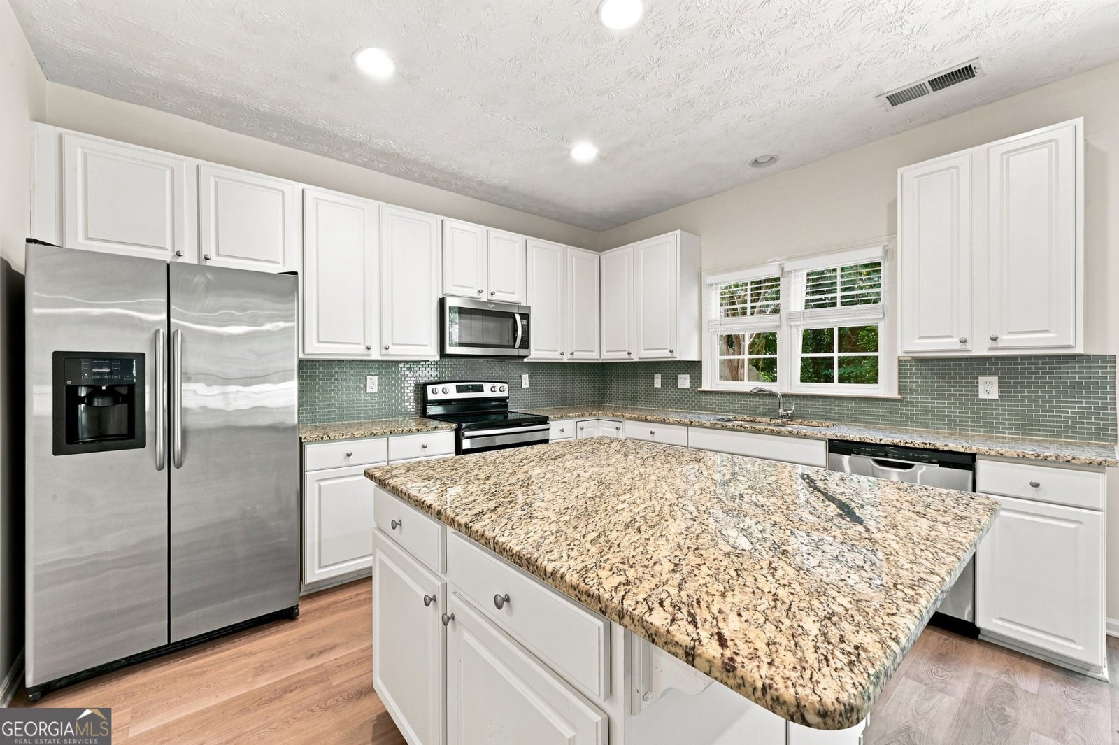 3433 Palm Circle Kennesaw - Photo 12