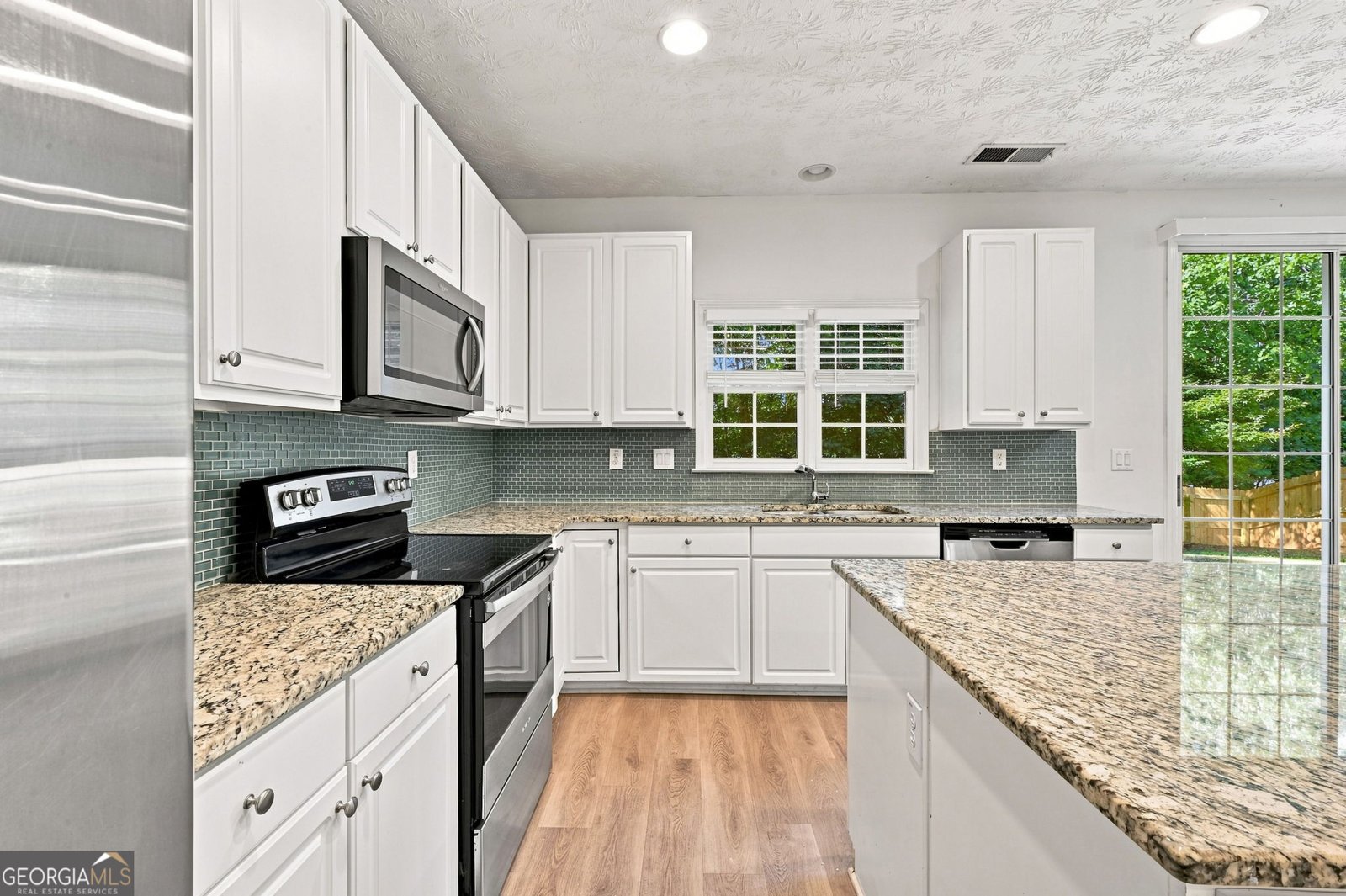 3433 Palm Circle Kennesaw - Photo 15