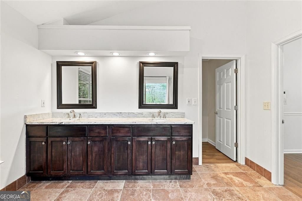 425 Fairford Lane Duluth - Photo 32