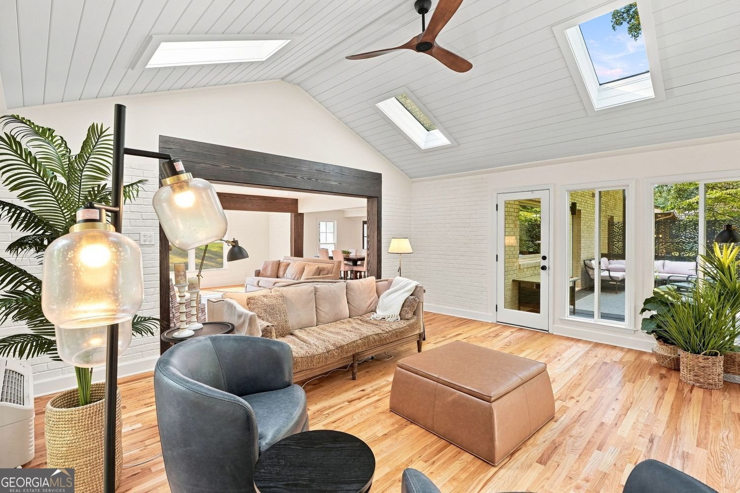 2433 Helmsdale Drive Atlanta - Photo 14