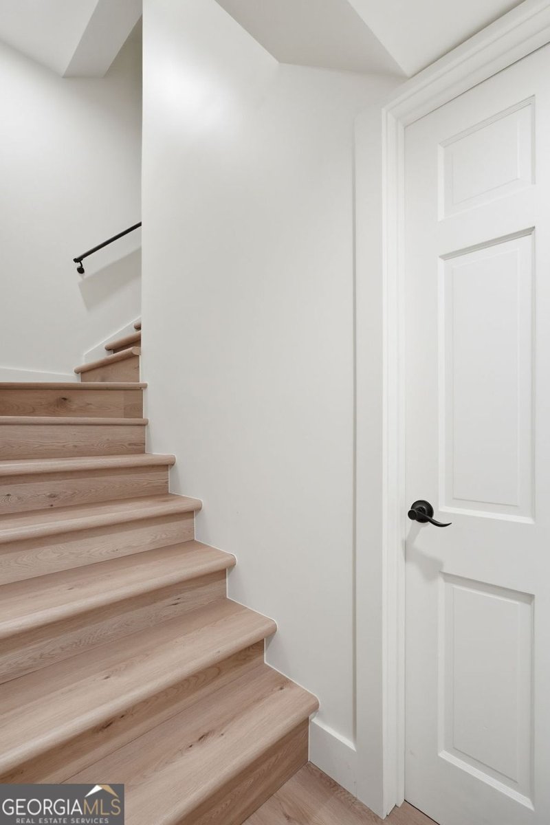 2433 Helmsdale Drive Atlanta - Photo 46