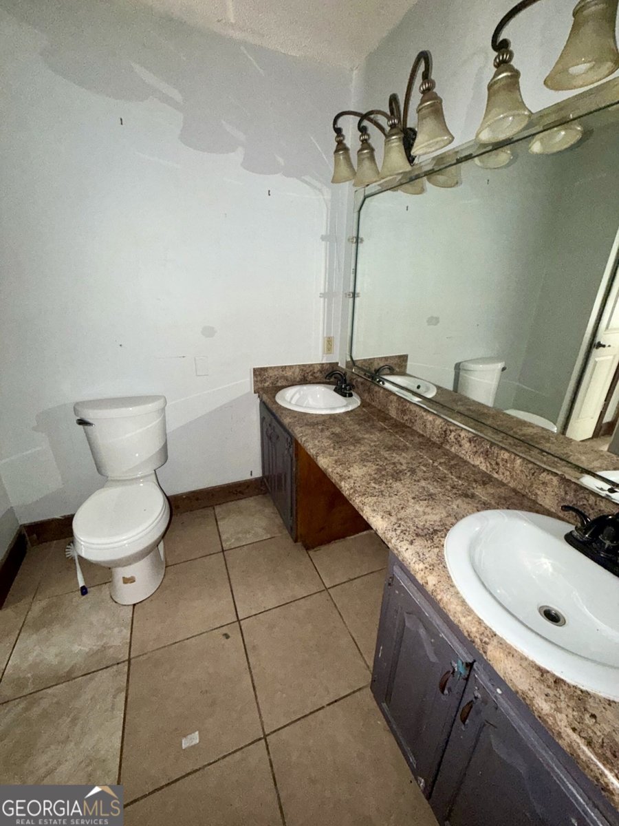 1557 Walnut Street Macon - Photo 8