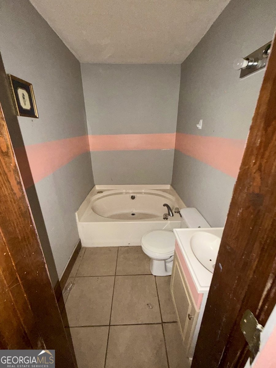 1557 Walnut Street Macon - Photo 9