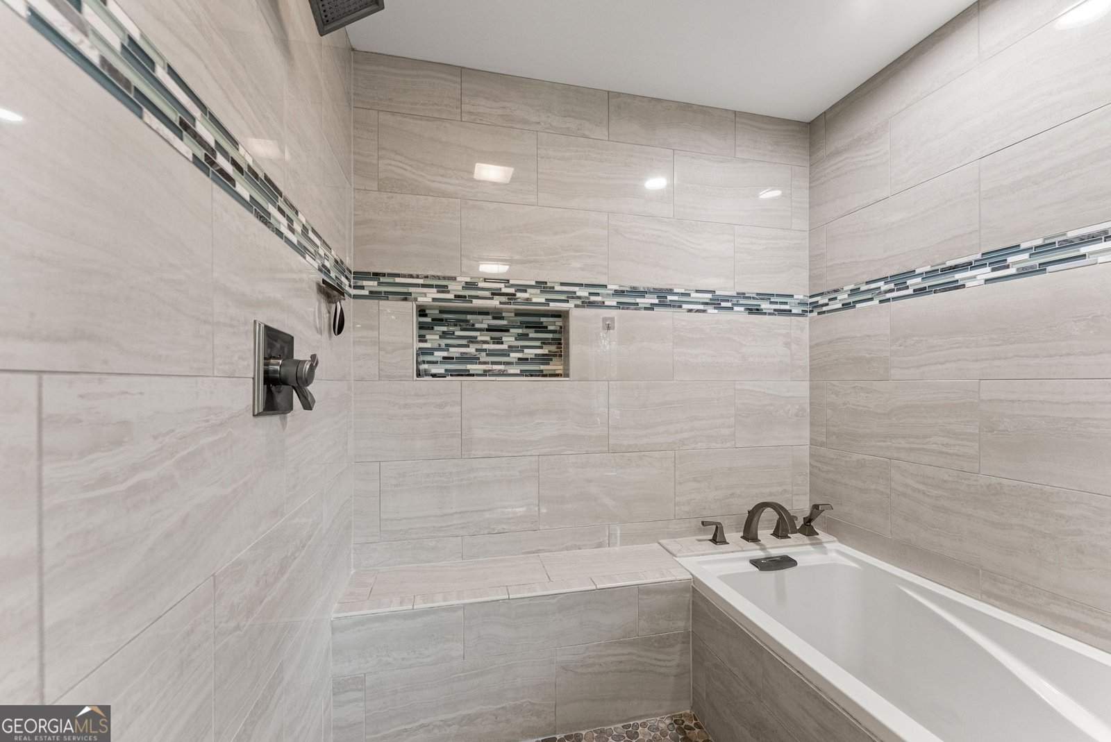 9220 Mainsail Drive Gainesville - Photo 28