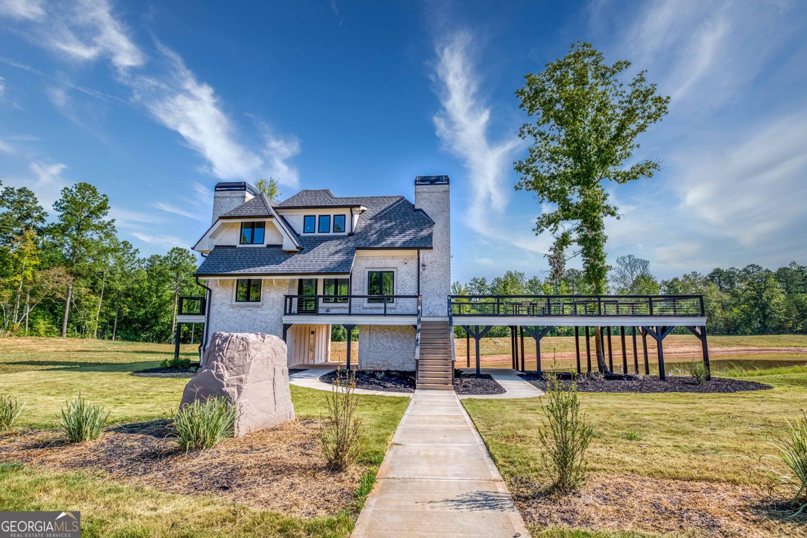 692 Hutchins Wolfskin Road Stephens - main photo