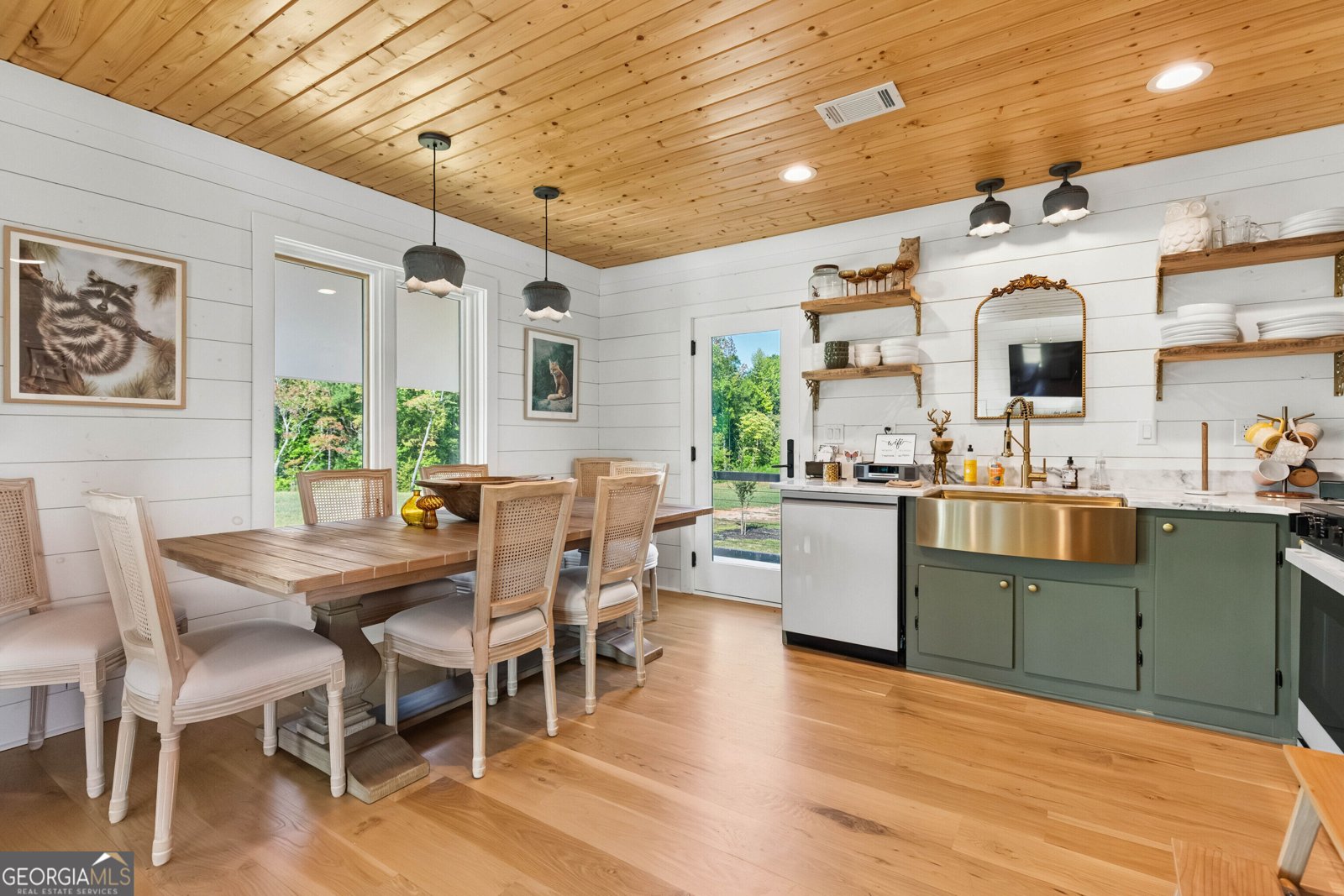 692 Hutchins Wolfskin Road Stephens - Photo 15