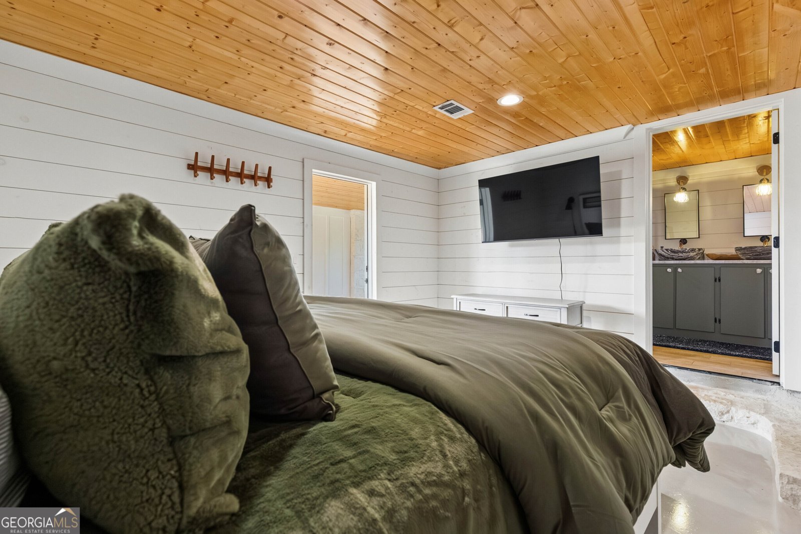 692 Hutchins Wolfskin Road Stephens - Photo 33