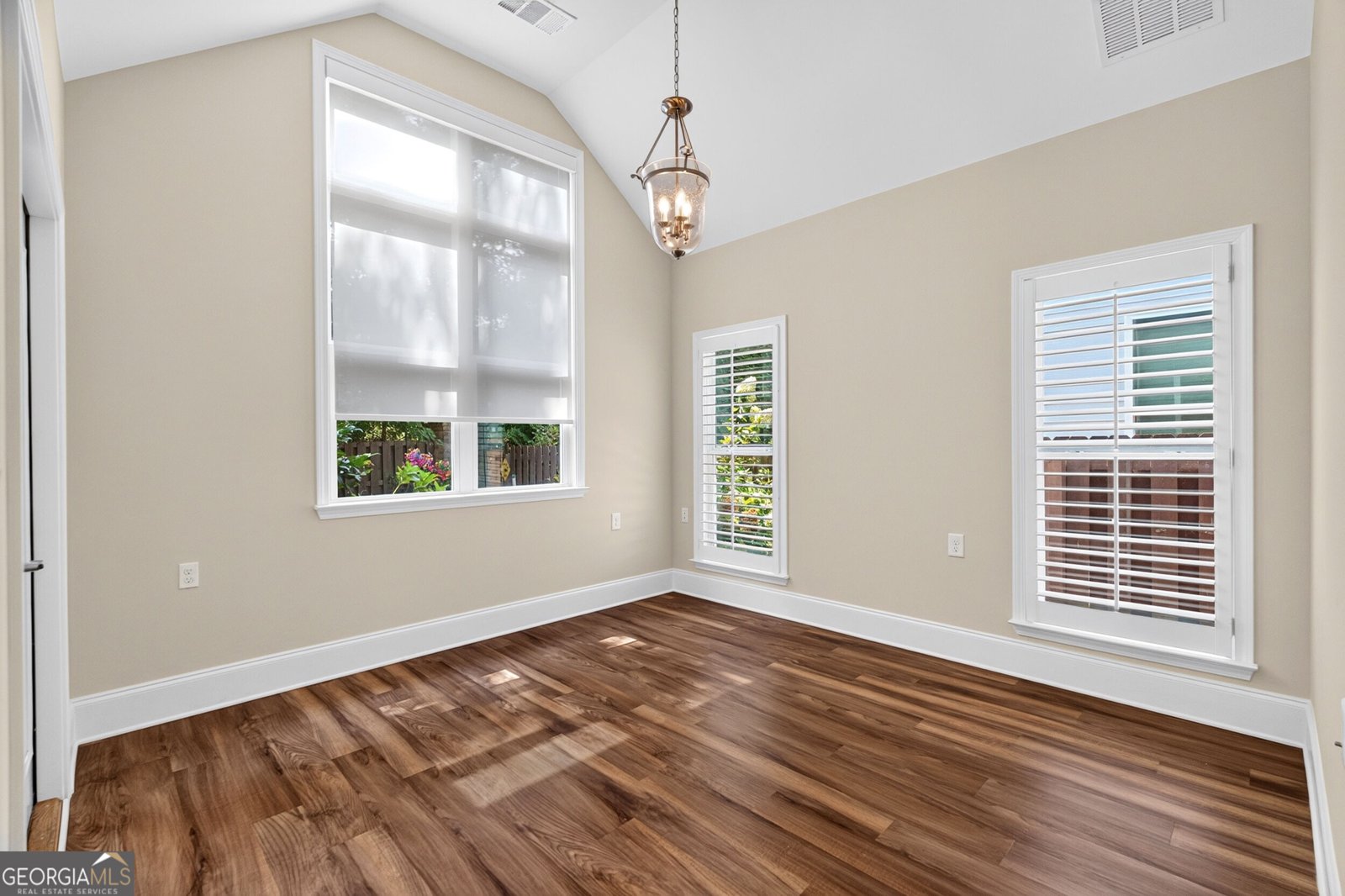 523 Margaret Lane Woodstock - Photo 27