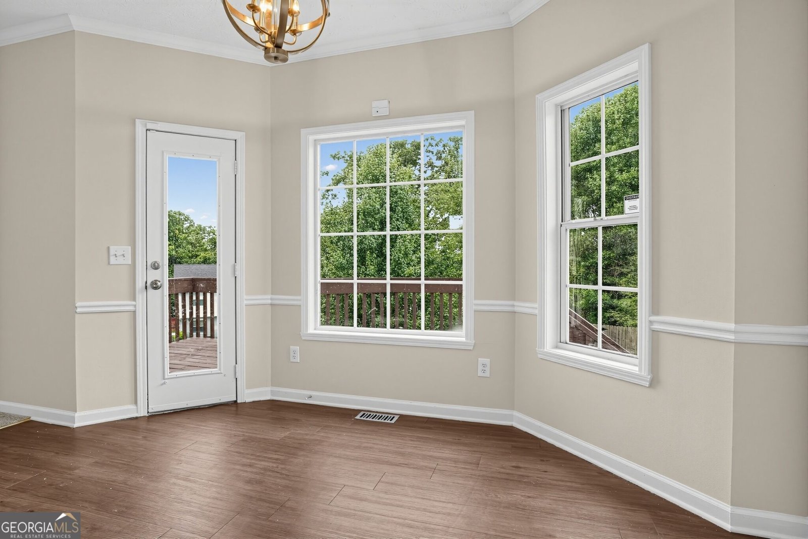 2740 Lake Commons Court Snellville - Photo 6