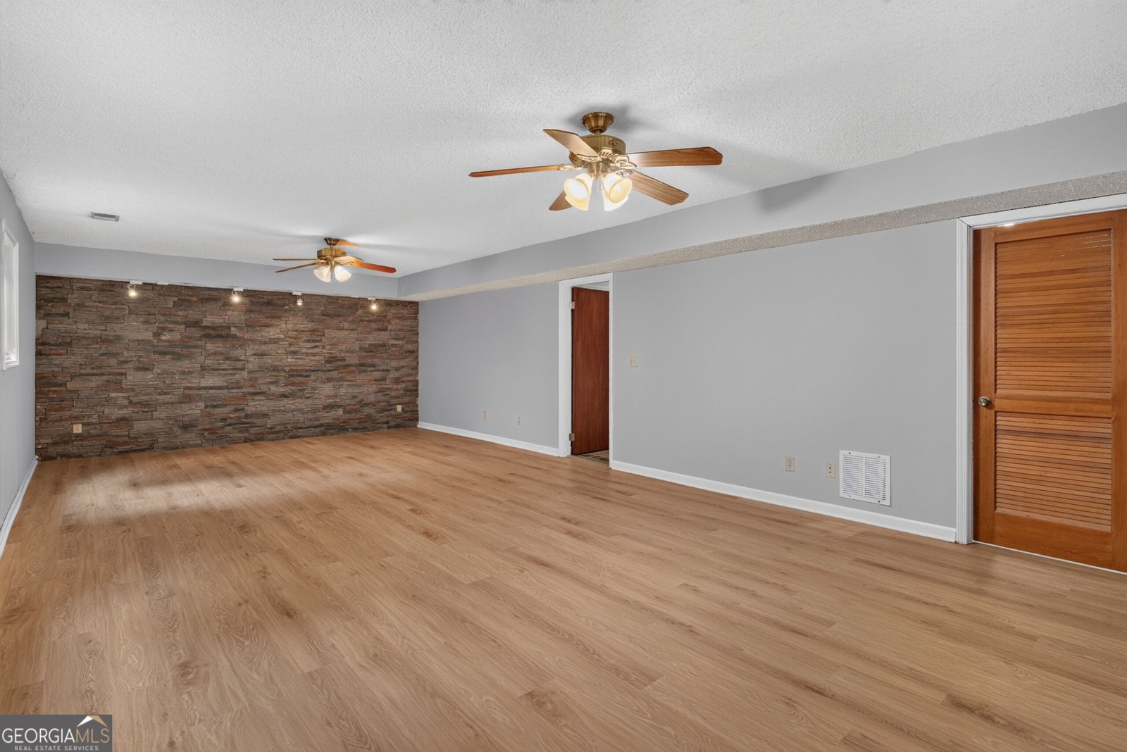 15 Hinton Court Dacula - Photo 17