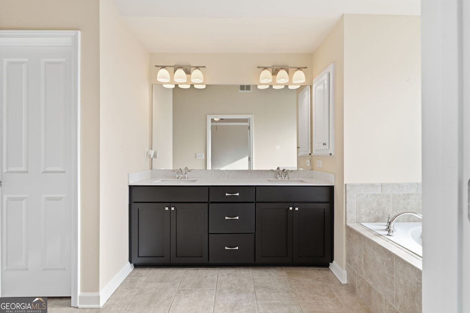 7565 Scarlet Drive Alpharetta - Photo 15